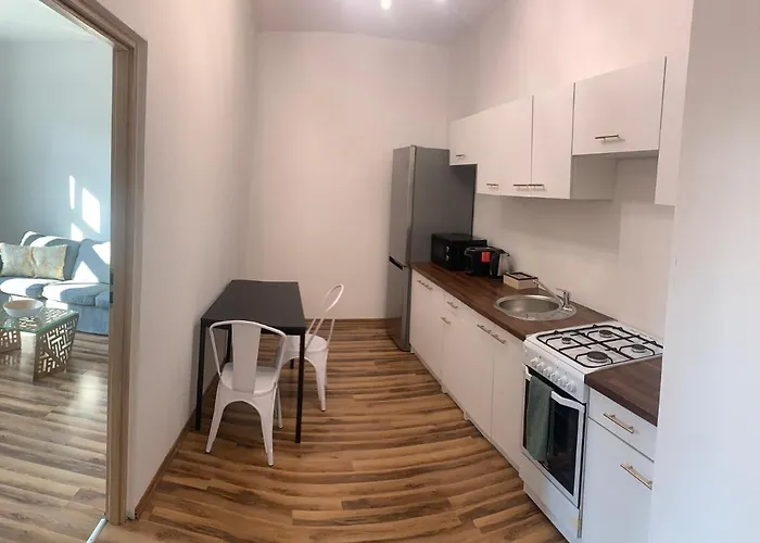 Kamienica דירה שורזוב